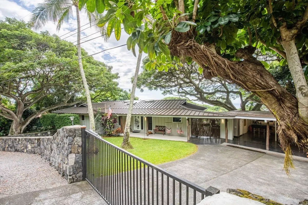 Kailua-Kona, HI 96740,76-831 KUENI PL