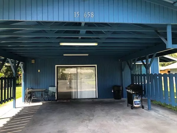 Pahoa, HI 96778,15-658 KAHAKAI BLVD