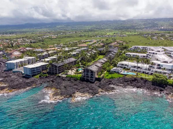 Kailua-Kona, HI 96740,75-6026 ALII DR #6206