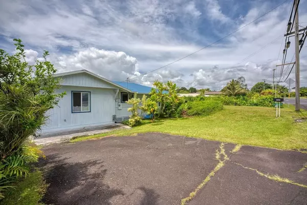 Hilo, HI 96720,839 KAUMANA DR