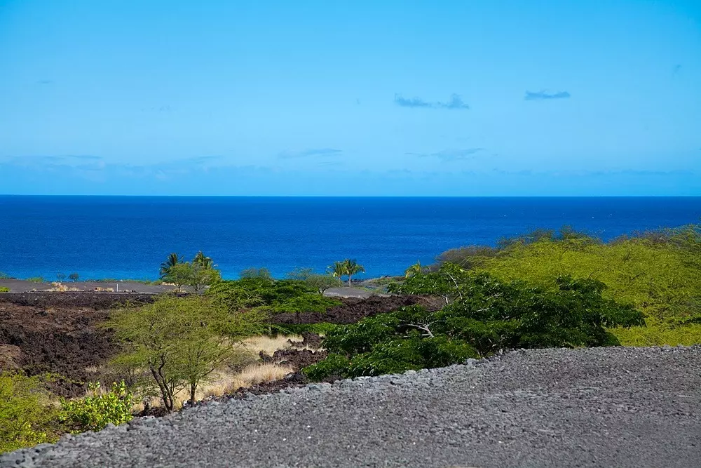 Kailua-Kona, HI 96740,72-3115 MANINIOWALI DR