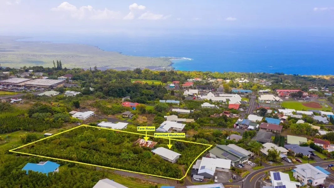 82-6153 WAIWAI STREET, Captain Cook, HI 96704