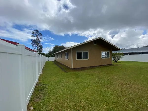 Mountain View, HI 96771,18-7887 KINI RD