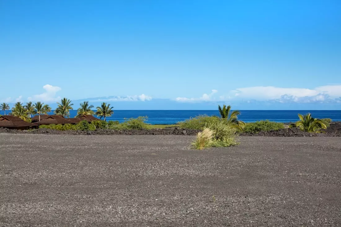 Kailua-Kona, HI 96740,72-1113 KEKAHAWAIOLE DR