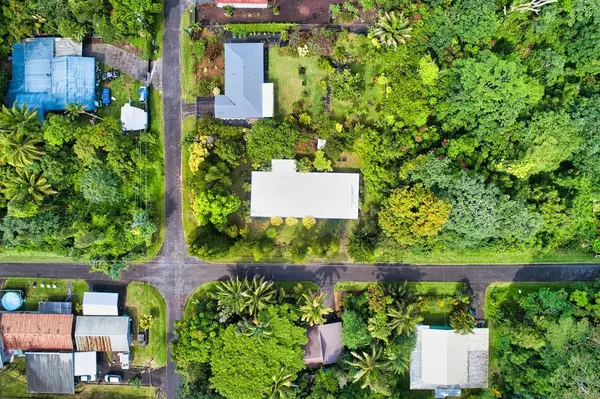 Pahoa, HI 96778,15-2715 KAWAKAWA ST