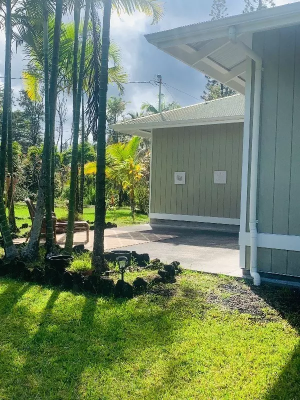 Keaau, HI 96749,15-1825 18TH AVE (MAIA)