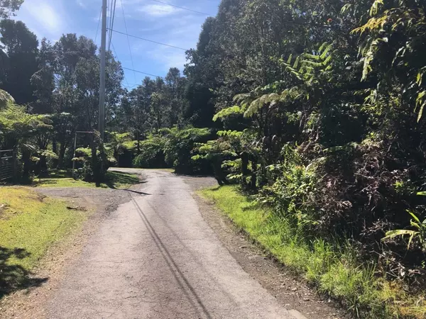 MAILE AVE, Volcano, HI 96785