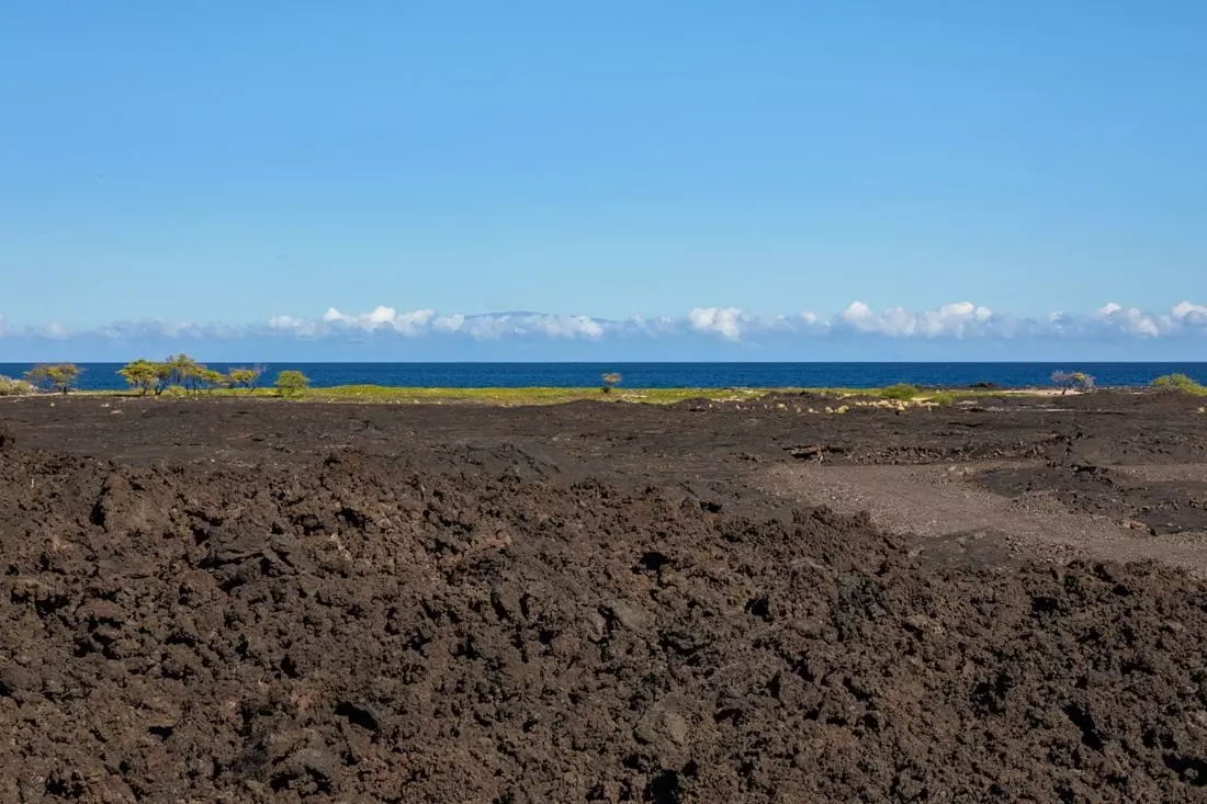 Kailua-Kona, HI 96740,72-1174 KEKAHAWAIOLE DR