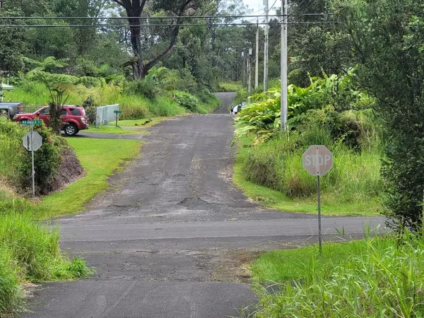 Volcano, HI 96785,18-4167 HINUHINU ST