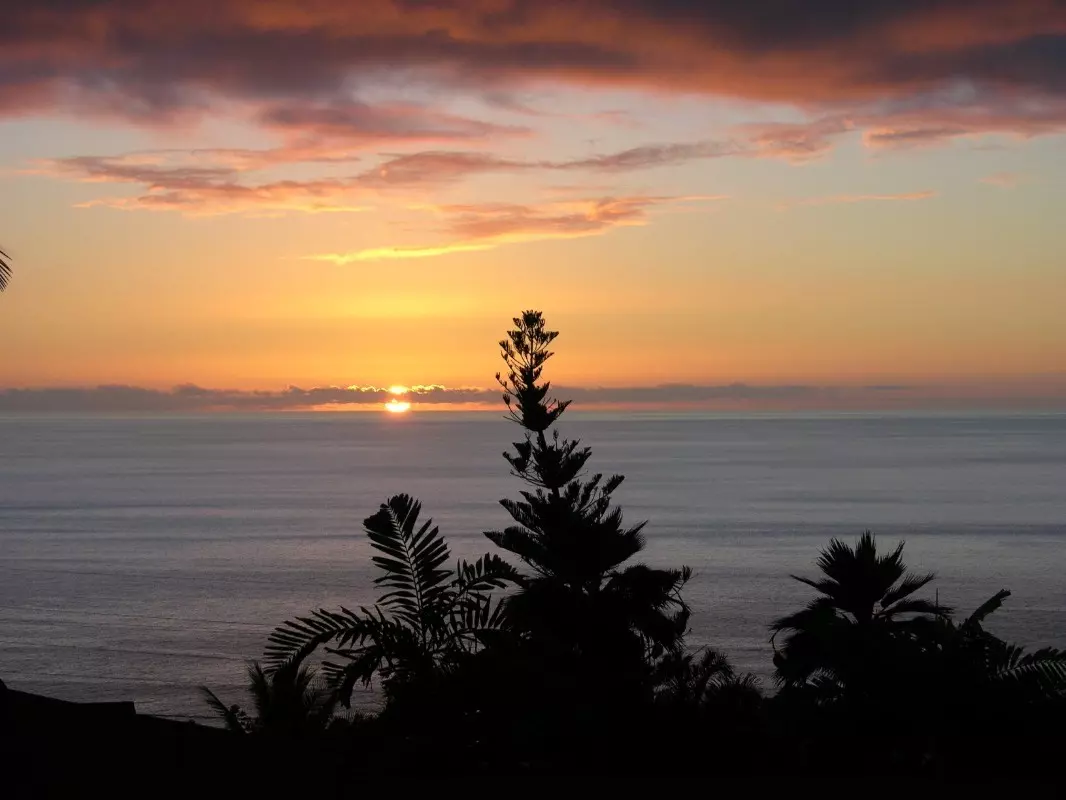 Kailua-Kona, HI 96740,77-344 NOHEALANI ST