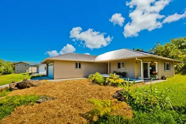 125 Elm Dr.,  Hilo,  HI 96720