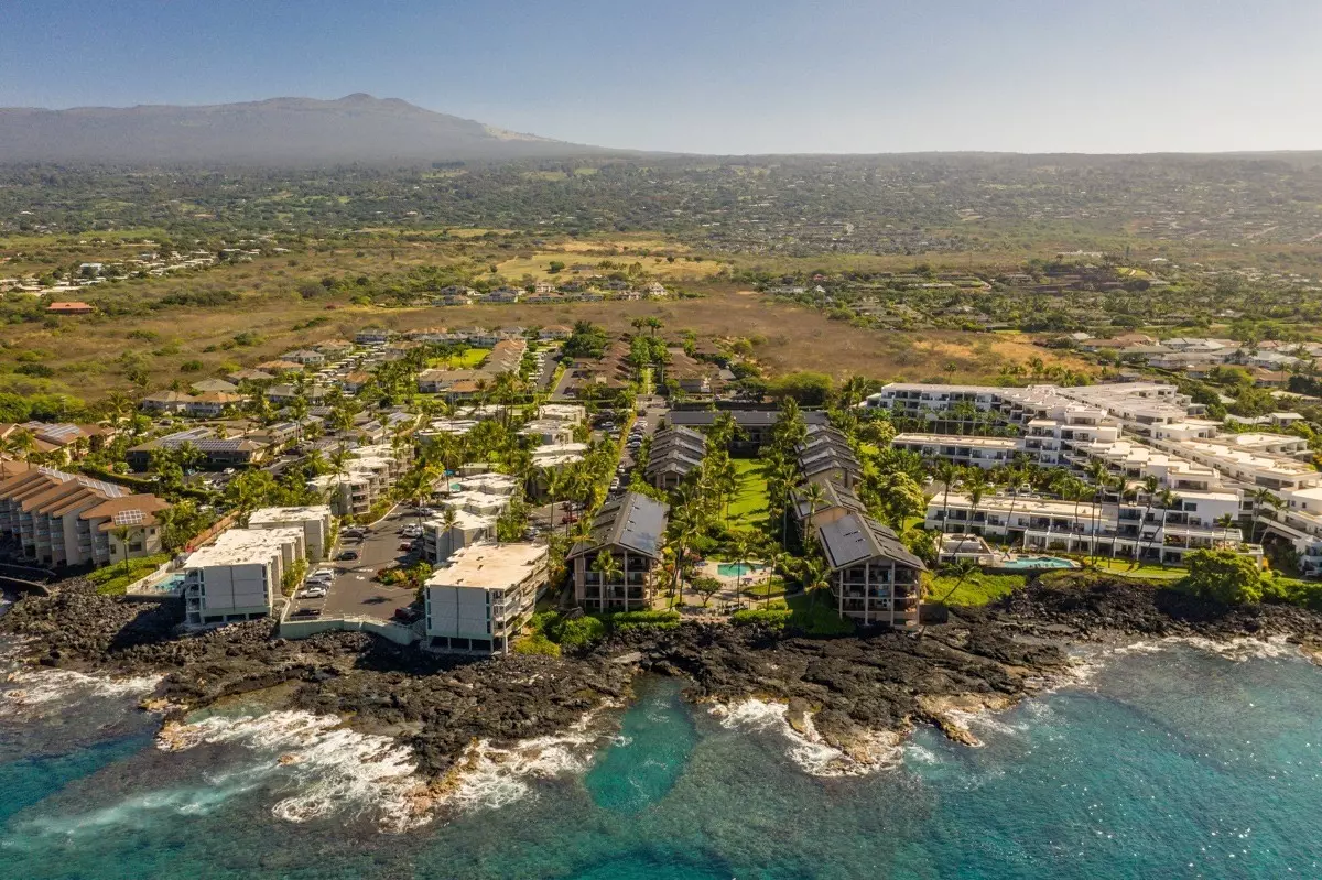 Kailua-Kona, HI 96740,75-6026 ALII DR #3205