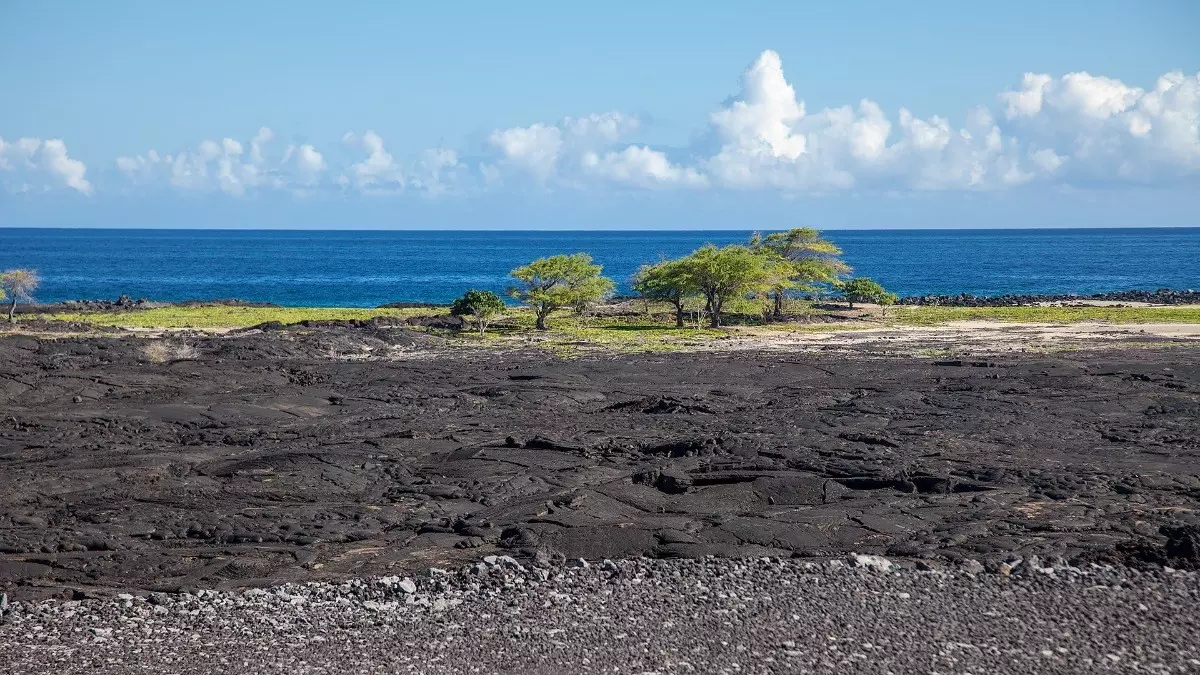 Kailua-Kona, HI 96740,72-602 LIU PL