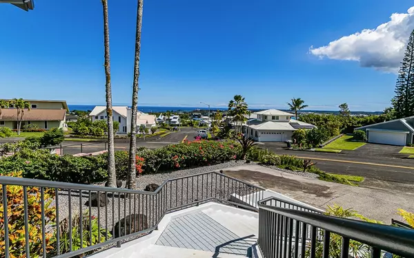 Hilo, HI 96720,543 KAANINI ST