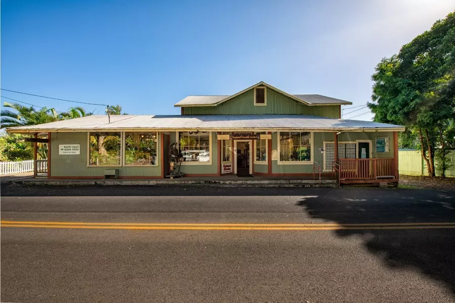 48-5300 KUKUIHAELE RD, Honokaa, HI 96727