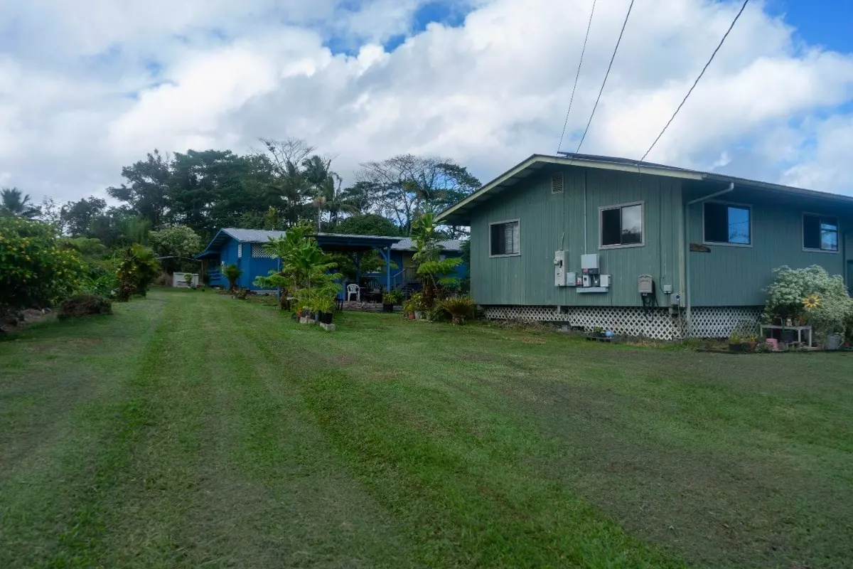 Keaau, HI 96749,17-276 MEAULU ST