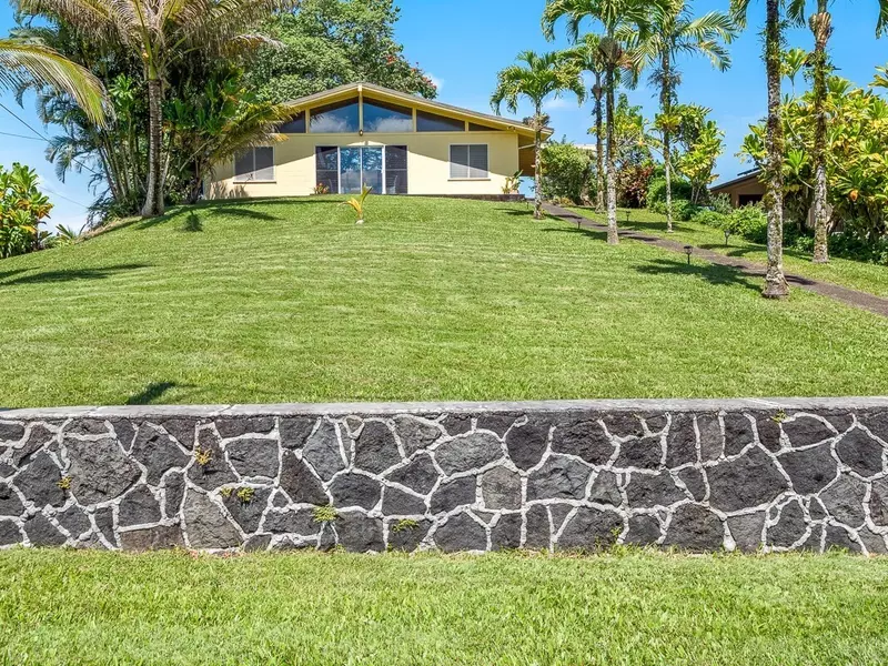 131 KULEANA LP, Hilo, HI 96720