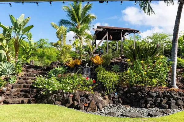 Kailua-Kona, HI 96740,77-221 HOOWAIWAI CT