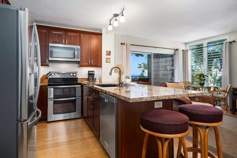 75-6016 ALII DR #320, Kailua-Kona, HI 96740