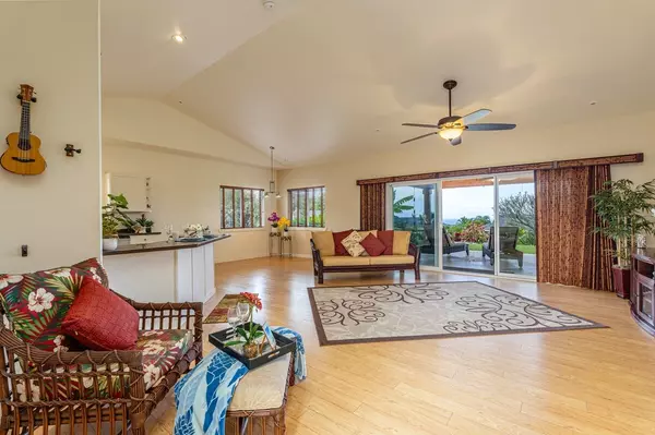 Kailua-Kona, HI 96740,73-4354 KEHAU NANI ST