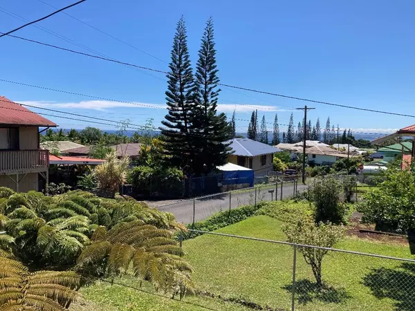 27-247 D RD, Papaikou, HI 96781