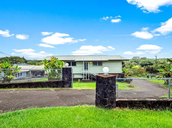 Hilo, HI 96720,37 PILIALOHA ST