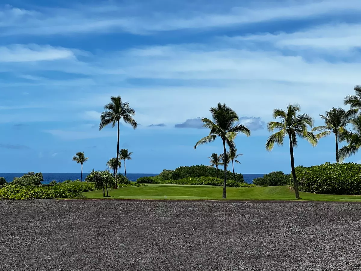 Kailua-Kona, HI 96740,73-4674 PUHILI LOOP