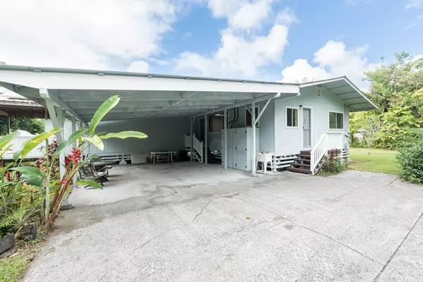 Pahoa, HI 96778,15-902 PUNAWAI AVE