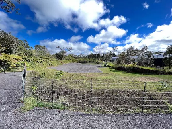 Volcano, HI 96785,19-4264 LIKO LEHUA RD