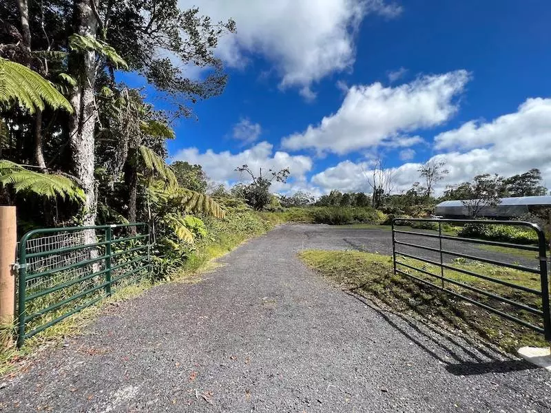 Volcano, HI 96785,19-4264 LIKO LEHUA RD