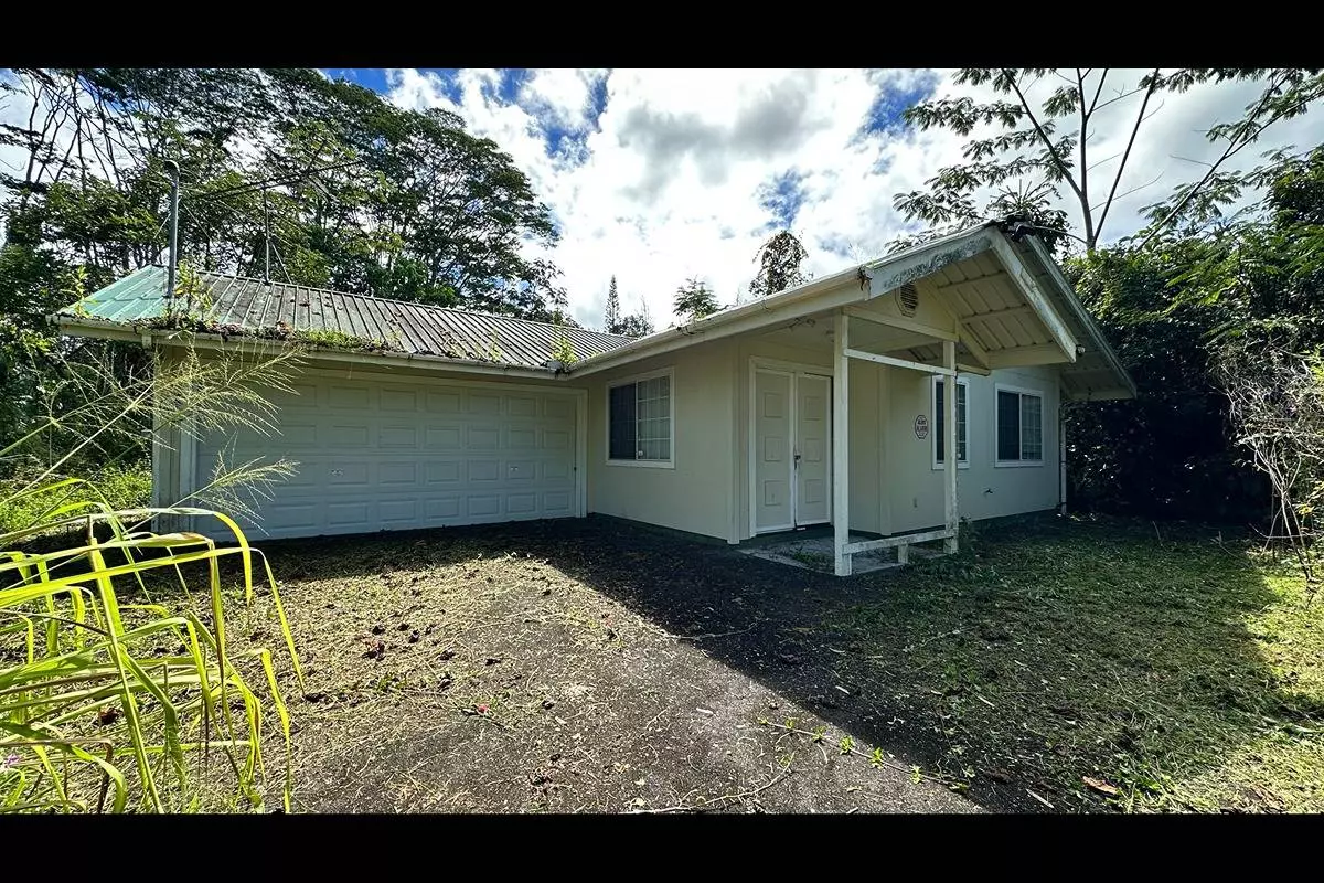 Pahoa, HI 96778,15-493 KAHAKAI BLVD