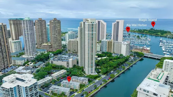 Honolulu, HI 96815,1621 ALA WAI BLVD #204