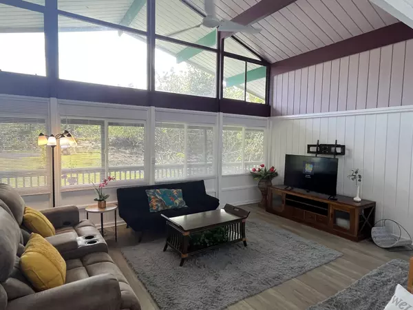 Pahoa, HI 96778,15-2687 NENUE ST