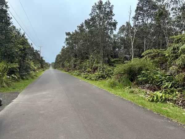 NAHELENANI ST, Volcano, HI 96785