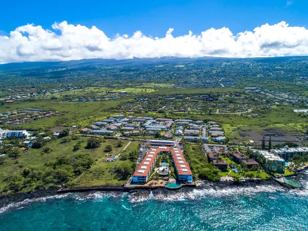 Kailua-Kona, HI 96740,75-6081 ALII DR #EE104