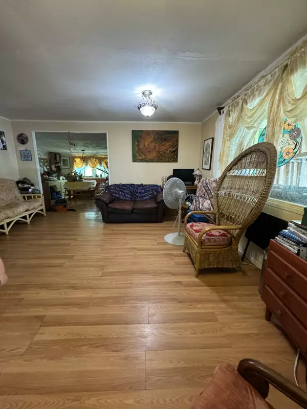 Hilo, HI 96720,431 HOOPUNI ST