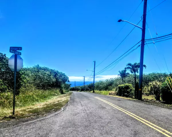 HEKAU ST, Naalehu, HI 96772