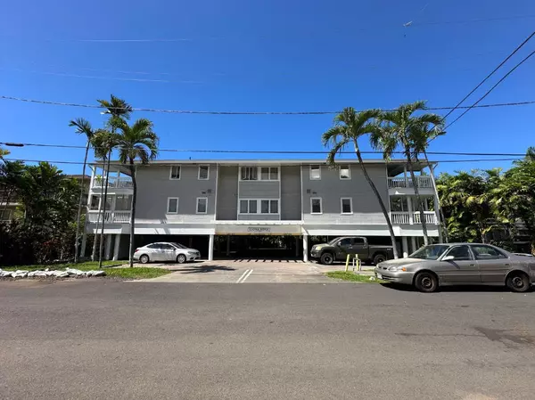 Kailua-Kona, HI 96740,75-5748 ALAHOU ST #2E