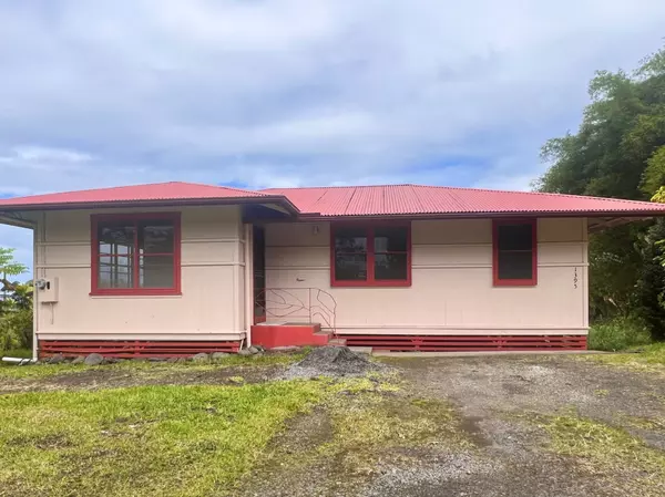 1395 AINAOLA DR, Hilo, HI 96720