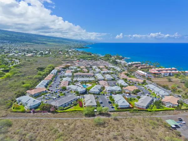 Kailua-Kona, HI 96740,75-6081 ALII DR #O201