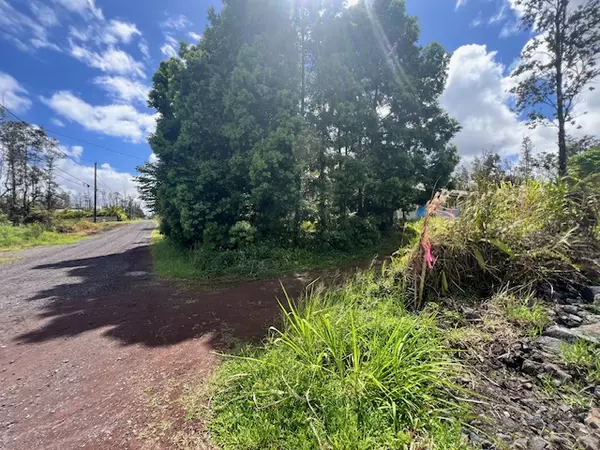 Pahoa, HI 96778,16-2064 AZURE DR