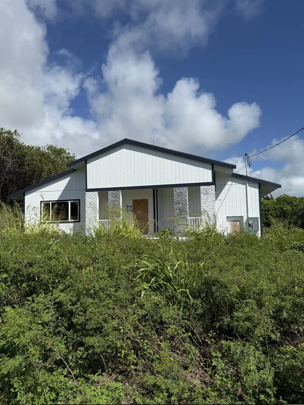 Naalehu, HI 96772,94-1638 KAULUA ST