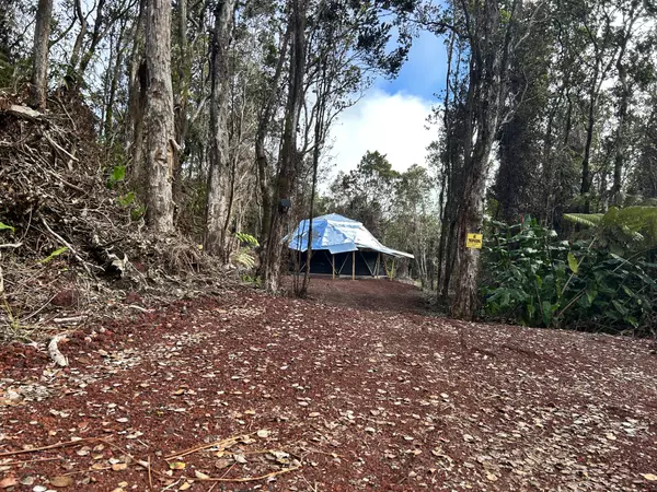 NAHELENANI ST, Volcano, HI 96785