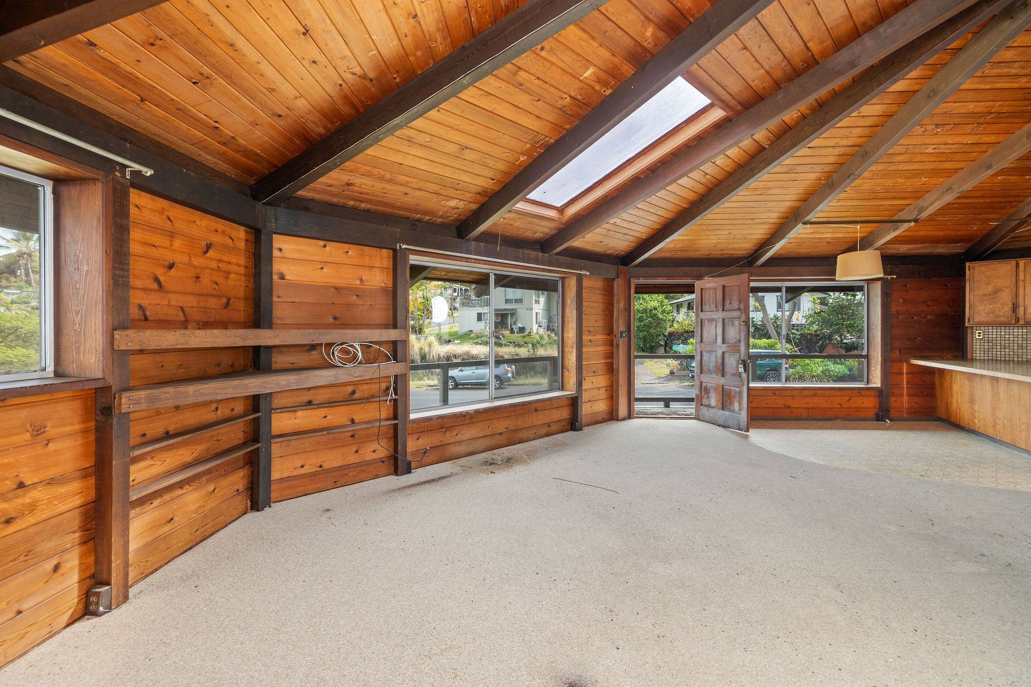 Kailua-Kona, HI 96740,74-5024 HUAALA ST