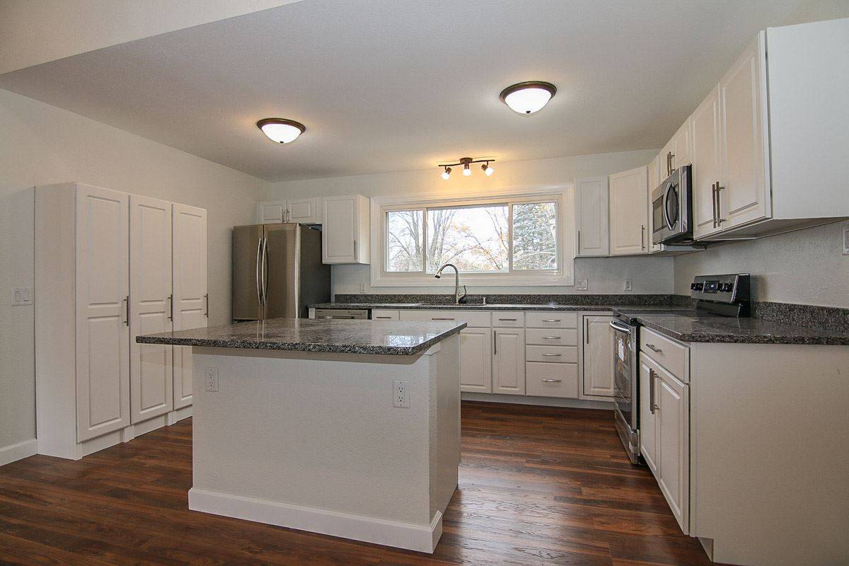3343 Brugger Pl, Mcfarland, WI 53558