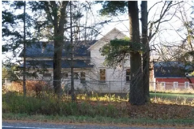 Athens, WI 54411,827 County Road F