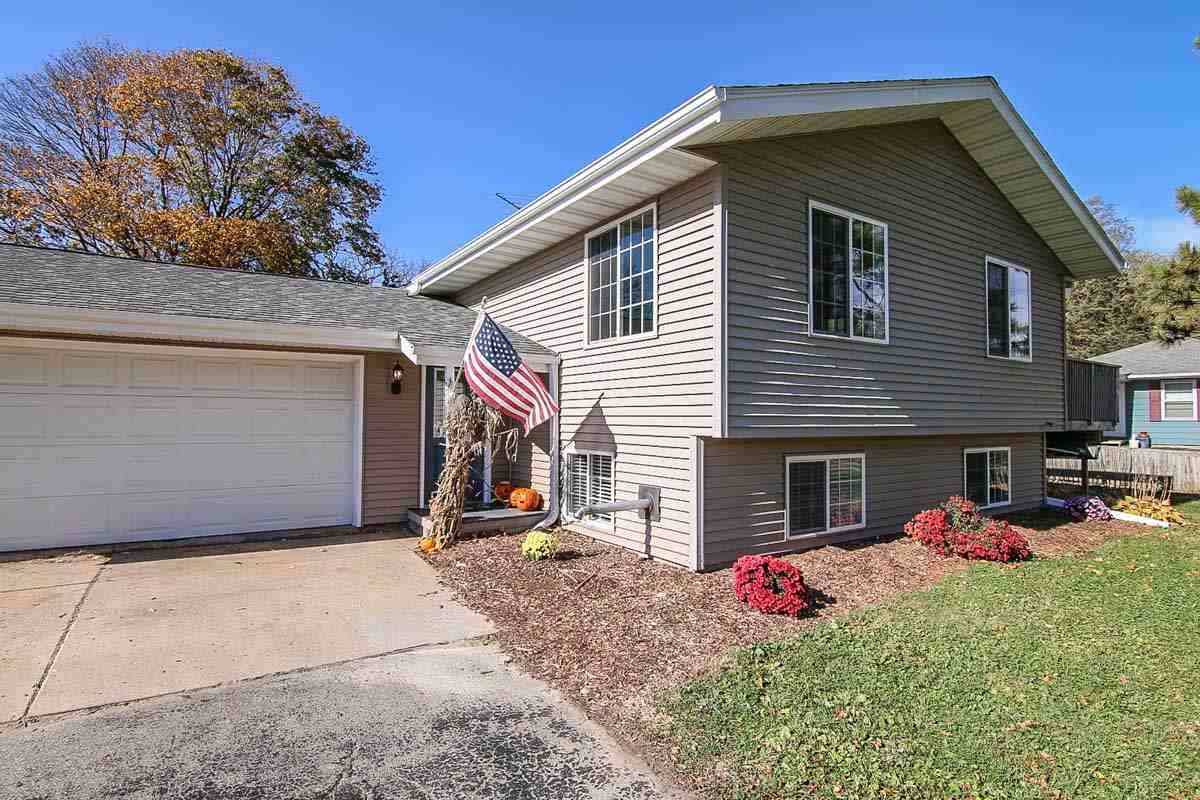 2391 COUNTY ROAD MM, Oregon, WI 53575