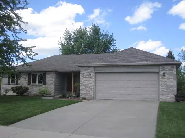 703 Ridge View Ln, Oregon, WI 53575