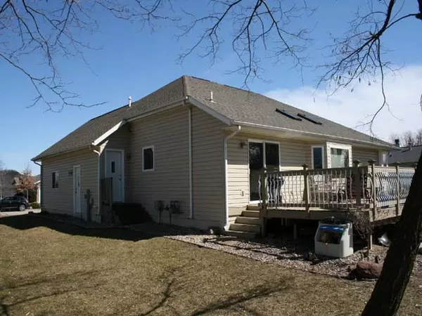 Prairie Du Sac, WI 53578,1027 EAGLE VIEW CT