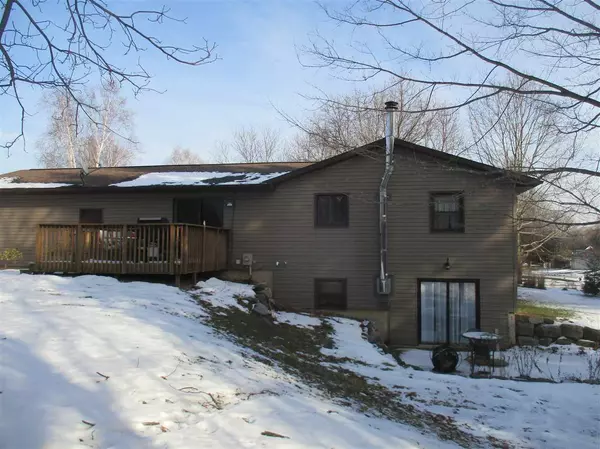 Cambridge, WI 53523,112 W Ridge Cir